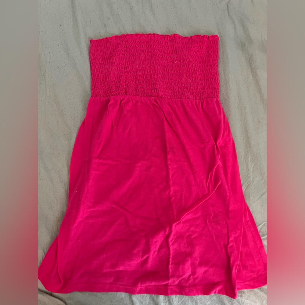 Pink scrunched strapless top